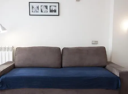 Apartamento Via Augusta 153 *